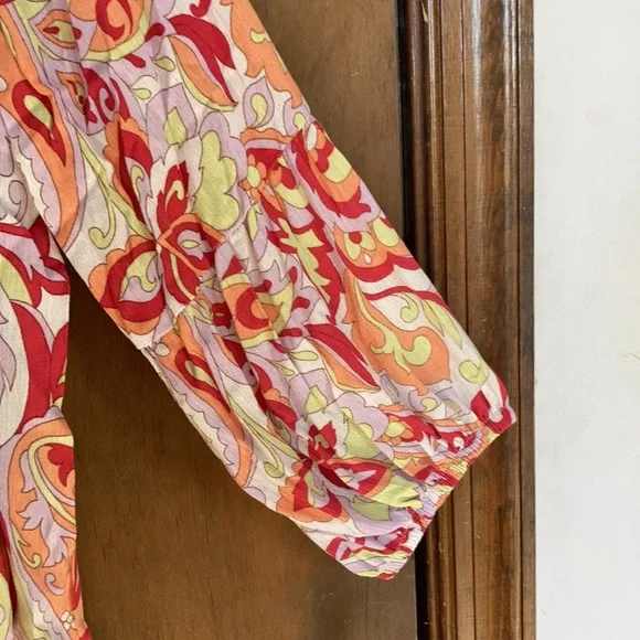 RelistAGB colorful abstract floral blouse lace up w tassel detail at neckline 1X - Picture 11 of 16